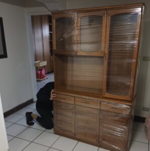 台北搬家-幫助再購新房的新創公司老闆搬運實木家具